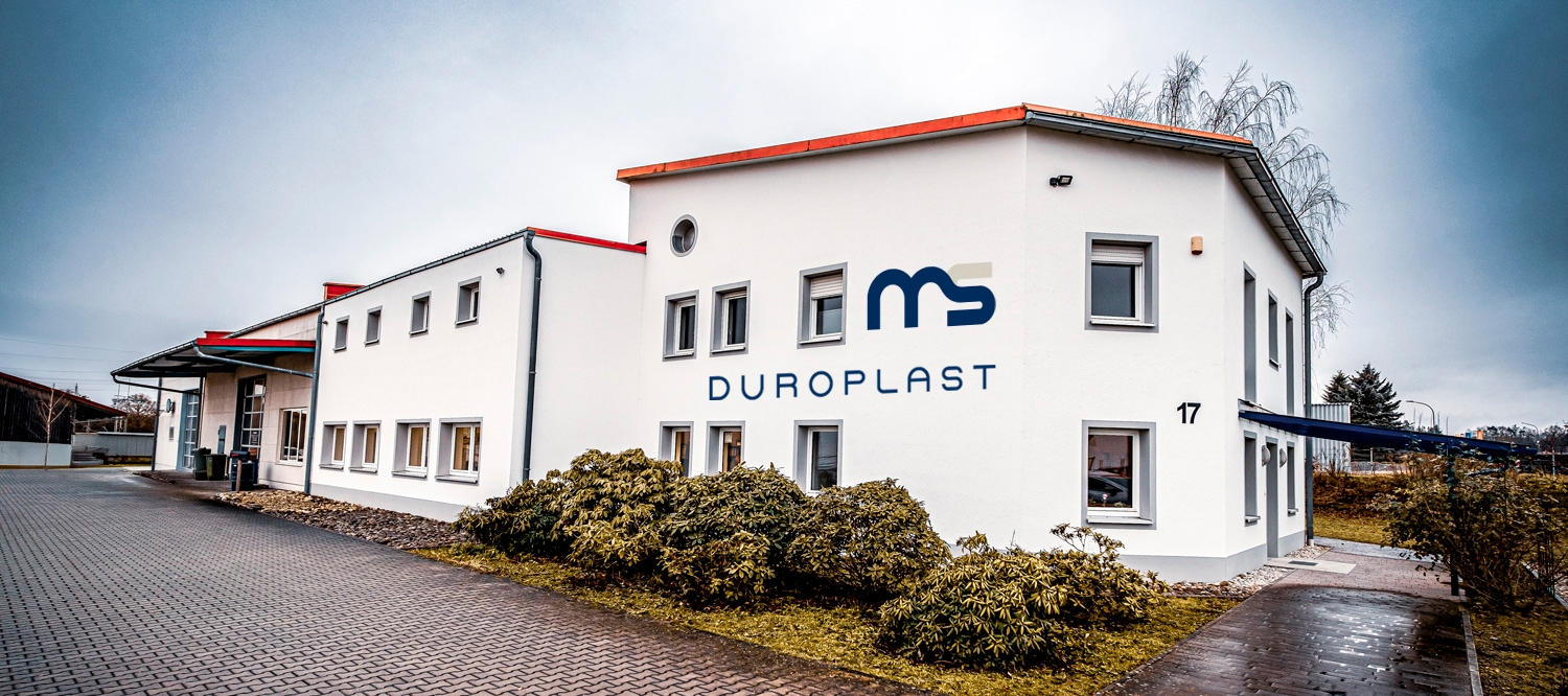 Das Firmengebäude der MS Duroplast in Schierling